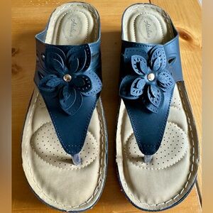 Atalina sz 10 (41) black sandals with leather flower detail. Brand new in box.